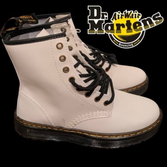 Dr. Martens Shoes - Dr. Martens Womens US 7 Zavala White Patent Leather 8 Eye Combat Boots 032026
